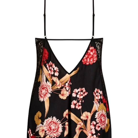 Floral and lace satin chemise - Picture 5 of 12